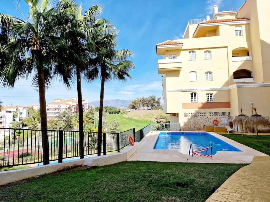 Апартаменты Royal Golf View: 2Br, Pools & Ac Ситио-де-Калаонда Экстерьер фото