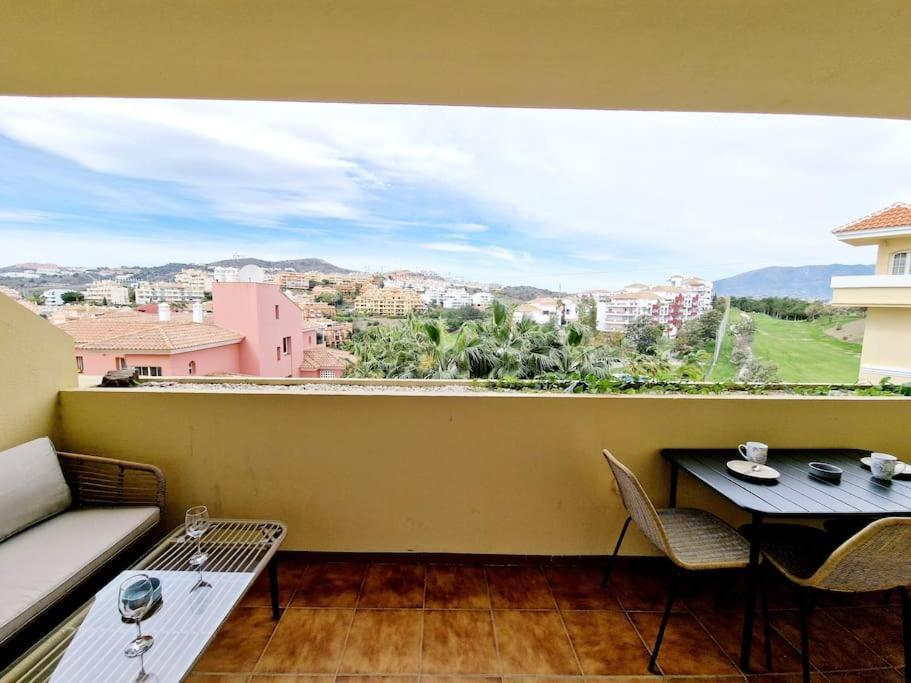 Апартаменты Royal Golf View: 2Br, Pools & Ac Ситио-де-Калаонда Экстерьер фото