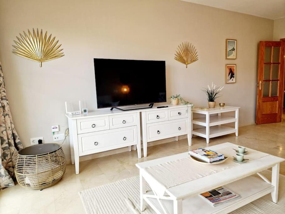 Апартаменты Royal Golf View: 2Br, Pools & Ac Ситио-де-Калаонда Экстерьер фото