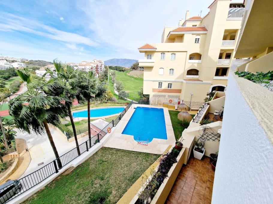Апартаменты Royal Golf View: 2Br, Pools & Ac Ситио-де-Калаонда Экстерьер фото